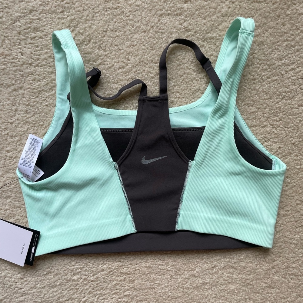 NWT Nike Women’s Indy Yoga Sports Bra in Ribbed Mint Green and Charcoal - Picture 6 of 6